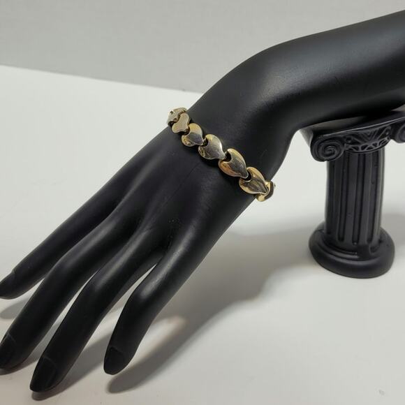 Napier Gold Tone Shell Floral Teardrop Link 7" Bracelet Signed Vintage Jewelry - Picture 6 of 8